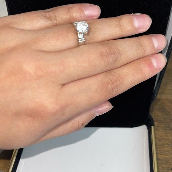 Vintage Sterling Silver Engagement Classic Solitaire 925 Timeless Size 5 Ring - Picture 5 of 5